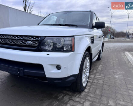 Білий Ленд Ровер Range Rover Sport, об'ємом двигуна 3 л та пробігом 268 тис. км за 16999 $, фото 15 на Automoto.ua