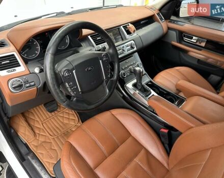 Білий Ленд Ровер Range Rover Sport, об'ємом двигуна 5 л та пробігом 331 тис. км за 12500 $, фото 10 на Automoto.ua