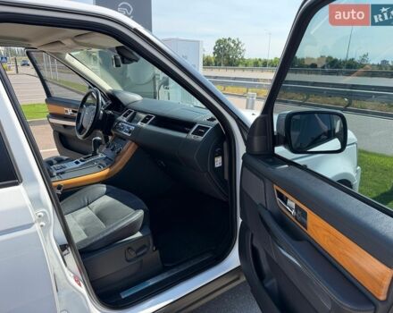 Білий Ленд Ровер Range Rover Sport, об'ємом двигуна 2.99 л та пробігом 175 тис. км за 21999 $, фото 7 на Automoto.ua