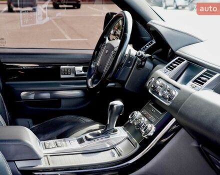 Білий Ленд Ровер Range Rover Sport, об'ємом двигуна 5 л та пробігом 193 тис. км за 17500 $, фото 10 на Automoto.ua