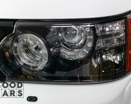 Білий Ленд Ровер Range Rover Sport, об'ємом двигуна 3 л та пробігом 92 тис. км за 39900 $, фото 6 на Automoto.ua