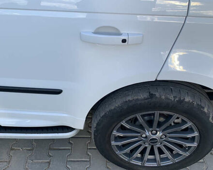 Білий Ленд Ровер Range Rover Sport, об'ємом двигуна 3 л та пробігом 135 тис. км за 30500 $, фото 21 на Automoto.ua