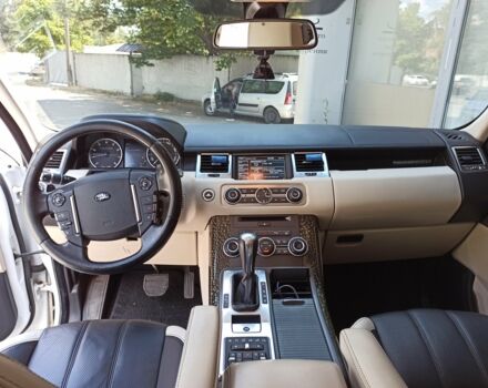 Білий Ленд Ровер Range Rover Sport, об'ємом двигуна 5 л та пробігом 190 тис. км за 22200 $, фото 15 на Automoto.ua