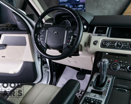 Білий Ленд Ровер Range Rover Sport, об'ємом двигуна 3 л та пробігом 92 тис. км за 39900 $, фото 12 на Automoto.ua