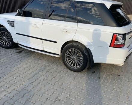Білий Ленд Ровер Range Rover Sport, об'ємом двигуна 3 л та пробігом 135 тис. км за 23700 $, фото 5 на Automoto.ua
