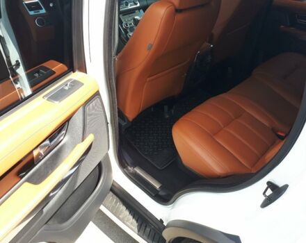 Білий Ленд Ровер Range Rover Sport, об'ємом двигуна 5 л та пробігом 137 тис. км за 23000 $, фото 17 на Automoto.ua