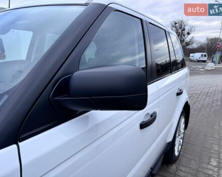 Белый Ленд Ровер Рендж Ровер Спорт, объемом двигателя 2.99 л и пробегом 268 тыс. км за 16999 $, фото 9 на Automoto.ua