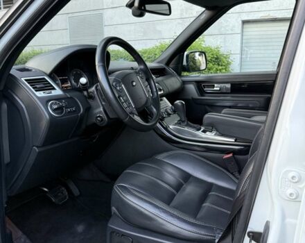 Білий Ленд Ровер Range Rover Sport, об'ємом двигуна 2.99 л та пробігом 125 тис. км за 16000 $, фото 16 на Automoto.ua