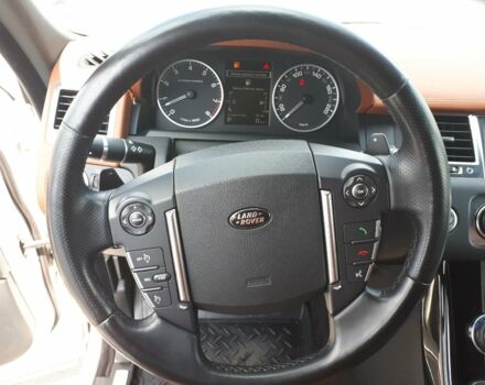Білий Ленд Ровер Range Rover Sport, об'ємом двигуна 5 л та пробігом 137 тис. км за 23000 $, фото 9 на Automoto.ua