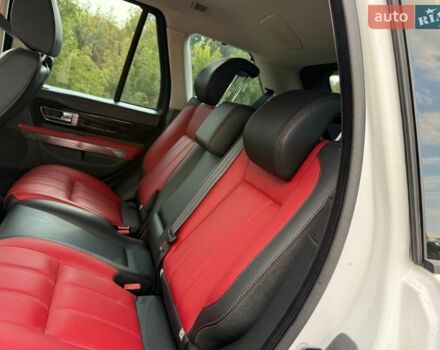 Білий Ленд Ровер Range Rover Sport, об'ємом двигуна 5 л та пробігом 227 тис. км за 12350 $, фото 56 на Automoto.ua