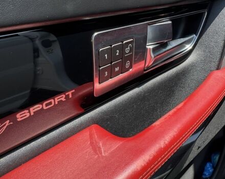 Білий Ленд Ровер Range Rover Sport, об'ємом двигуна 3 л та пробігом 154 тис. км за 18000 $, фото 16 на Automoto.ua