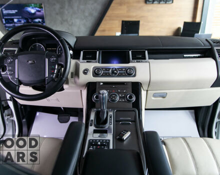 Білий Ленд Ровер Range Rover Sport, об'ємом двигуна 3 л та пробігом 92 тис. км за 39900 $, фото 11 на Automoto.ua