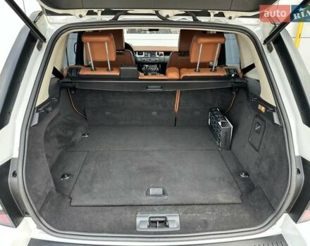 Білий Ленд Ровер Range Rover Sport, об'ємом двигуна 5 л та пробігом 331 тис. км за 12500 $, фото 31 на Automoto.ua