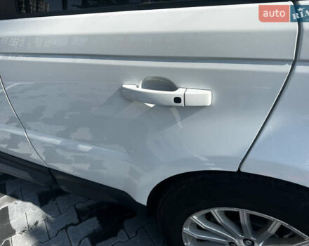 Білий Ленд Ровер Range Rover Sport, об'ємом двигуна 2.99 л та пробігом 202 тис. км за 15999 $, фото 11 на Automoto.ua