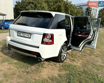 Білий Ленд Ровер Range Rover Sport, об'ємом двигуна 5 л та пробігом 227 тис. км за 12350 $, фото 26 на Automoto.ua
