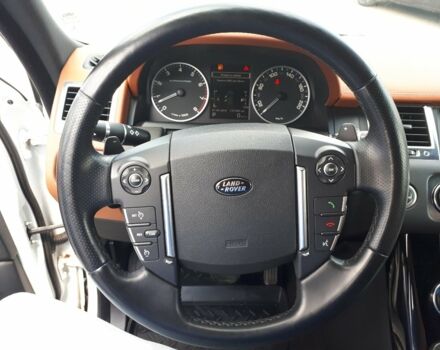 Білий Ленд Ровер Range Rover Sport, об'ємом двигуна 5 л та пробігом 137 тис. км за 23000 $, фото 16 на Automoto.ua