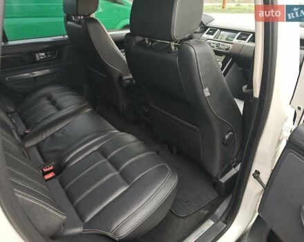 Белый Ленд Ровер Рендж Ровер Спорт, объемом двигателя 5 л и пробегом 252 тыс. км за 14300 $, фото 9 на Automoto.ua