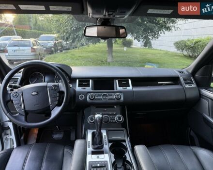 Білий Ленд Ровер Range Rover Sport, об'ємом двигуна 2.99 л та пробігом 125 тис. км за 16000 $, фото 23 на Automoto.ua