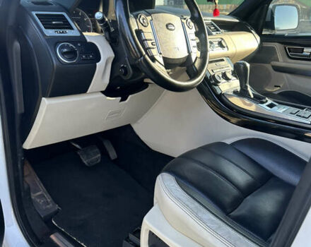 Білий Ленд Ровер Range Rover Sport, об'ємом двигуна 5 л та пробігом 132 тис. км за 18500 $, фото 63 на Automoto.ua