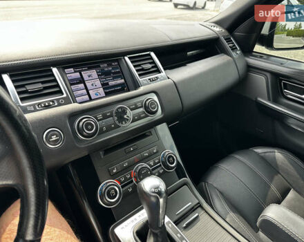 Білий Ленд Ровер Range Rover Sport, об'ємом двигуна 3 л та пробігом 209 тис. км за 20000 $, фото 24 на Automoto.ua
