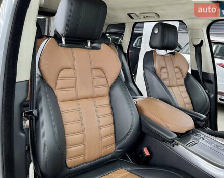 Білий Ленд Ровер Range Rover Sport, об'ємом двигуна 5 л та пробігом 119 тис. км за 39500 $, фото 30 на Automoto.ua