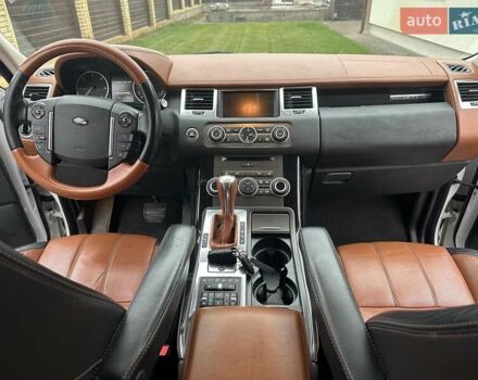 Белый Ленд Ровер Рендж Ровер Спорт, объемом двигателя 2.99 л и пробегом 217 тыс. км за 22500 $, фото 4 на Automoto.ua