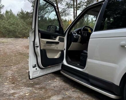 Білий Ленд Ровер Range Rover Sport, об'ємом двигуна 3 л та пробігом 237 тис. км за 16000 $, фото 44 на Automoto.ua