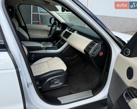 Білий Ленд Ровер Range Rover Sport, об'ємом двигуна 3 л та пробігом 119 тис. км за 28999 $, фото 31 на Automoto.ua
