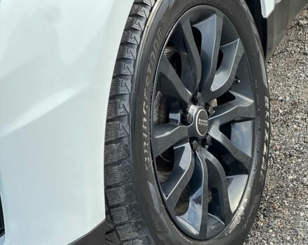 Білий Ленд Ровер Range Rover Sport, об'ємом двигуна 3 л та пробігом 193 тис. км за 17999 $, фото 6 на Automoto.ua