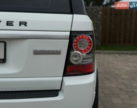 Білий Ленд Ровер Range Rover Sport, об'ємом двигуна 3 л та пробігом 198 тис. км за 14700 $, фото 17 на Automoto.ua