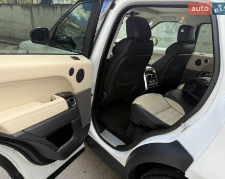 Білий Ленд Ровер Range Rover Sport, об'ємом двигуна 3 л та пробігом 119 тис. км за 28999 $, фото 24 на Automoto.ua