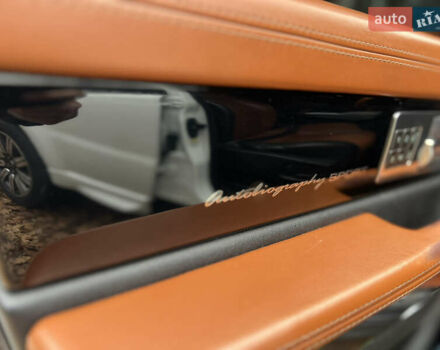 Білий Ленд Ровер Range Rover Sport, об'ємом двигуна 3 л та пробігом 183 тис. км за 17500 $, фото 10 на Automoto.ua