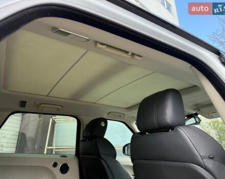 Білий Ленд Ровер Range Rover Sport, об'ємом двигуна 3 л та пробігом 119 тис. км за 28999 $, фото 28 на Automoto.ua