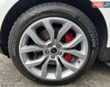 Білий Ленд Ровер Range Rover Sport, об'ємом двигуна 5 л та пробігом 123 тис. км за 25100 $, фото 41 на Automoto.ua