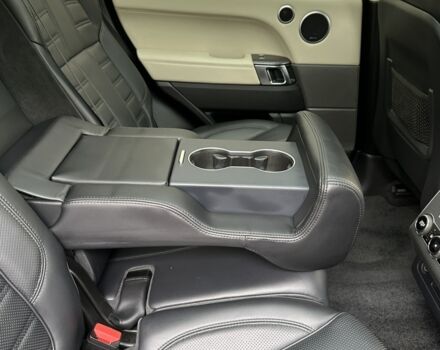 Білий Ленд Ровер Range Rover Sport, об'ємом двигуна 5 л та пробігом 123 тис. км за 25100 $, фото 21 на Automoto.ua