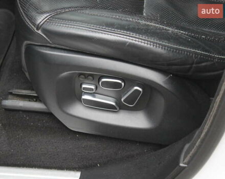 Білий Ленд Ровер Range Rover Sport, об'ємом двигуна 2.99 л та пробігом 300 тис. км за 19999 $, фото 19 на Automoto.ua