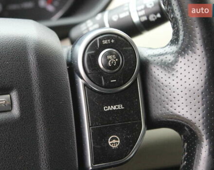 Білий Ленд Ровер Range Rover Sport, об'ємом двигуна 2.99 л та пробігом 300 тис. км за 19999 $, фото 31 на Automoto.ua