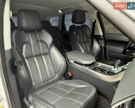 Белый Ленд Ровер Рендж Ровер Спорт, объемом двигателя 2.99 л и пробегом 197 тыс. км за 24000 $, фото 10 на Automoto.ua