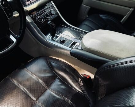 Білий Ленд Ровер Range Rover Sport, об'ємом двигуна 3 л та пробігом 193 тис. км за 20600 $, фото 43 на Automoto.ua