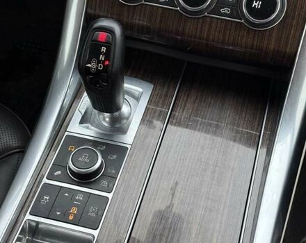 Білий Ленд Ровер Range Rover Sport, об'ємом двигуна 3 л та пробігом 190 тис. км за 24500 $, фото 29 на Automoto.ua