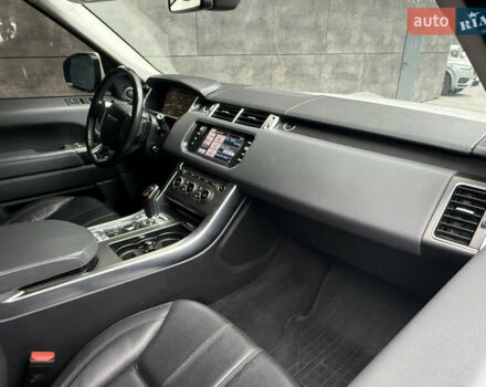 Белый Ленд Ровер Рендж Ровер Спорт, объемом двигателя 2.99 л и пробегом 197 тыс. км за 24000 $, фото 9 на Automoto.ua