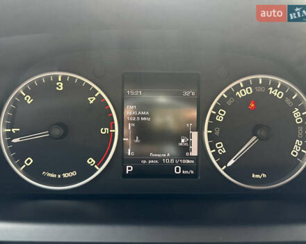 Білий Ленд Ровер Range Rover Sport, об'ємом двигуна 3 л та пробігом 209 тис. км за 20000 $, фото 22 на Automoto.ua