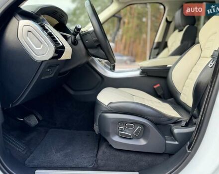 Ленд Ровер Рендж Ровер Спорт 2013 в Киеве на Automoto.ua Белый Ленд Ровер Рендж Ровер Спорт, объемом двигателя 3 л и пробегом 108 тыс. км за 27800 $, фото 33 на Automoto.ua