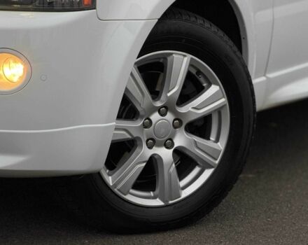 Білий Ленд Ровер Range Rover Sport, об'ємом двигуна 3 л та пробігом 156 тис. км за 21000 $, фото 4 на Automoto.ua