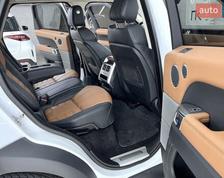 Білий Ленд Ровер Range Rover Sport, об'ємом двигуна 5 л та пробігом 119 тис. км за 39500 $, фото 38 на Automoto.ua