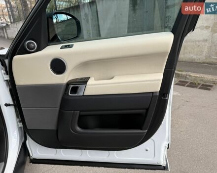 Білий Ленд Ровер Range Rover Sport, об'ємом двигуна 3 л та пробігом 119 тис. км за 28999 $, фото 30 на Automoto.ua