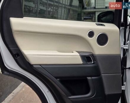 Белый Ленд Ровер Рендж Ровер Спорт, объемом двигателя 5 л и пробегом 122 тыс. км за 34500 $, фото 21 на Automoto.ua