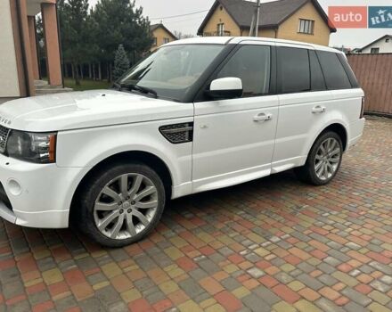 Белый Ленд Ровер Рендж Ровер Спорт, объемом двигателя 2.99 л и пробегом 217 тыс. км за 22500 $, фото 1 на Automoto.ua