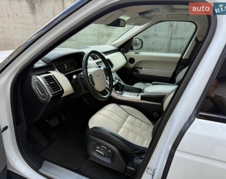 Білий Ленд Ровер Range Rover Sport, об'ємом двигуна 3 л та пробігом 119 тис. км за 28999 $, фото 22 на Automoto.ua