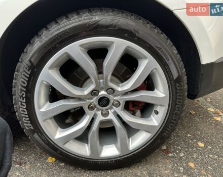 Білий Ленд Ровер Range Rover Sport, об'ємом двигуна 5 л та пробігом 123 тис. км за 25100 $, фото 42 на Automoto.ua